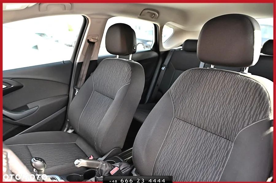 Opel Astra 1.6 Sport EU6 - 21