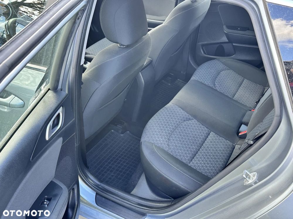 Kia Ceed 1.0 T-GDI M - 38