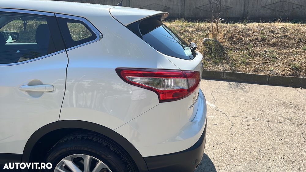 Nissan Qashqai 1.6 DCI Start/Stop 4X4-i Acenta - 36