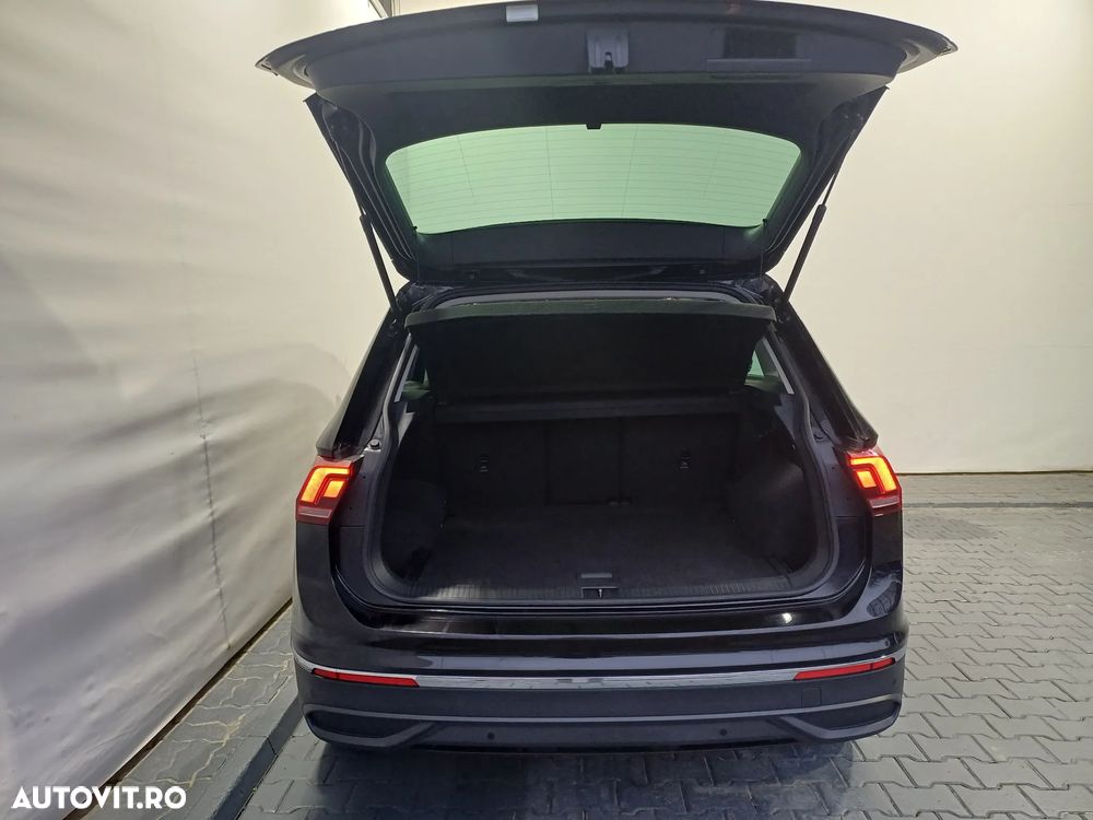 Volkswagen Tiguan 2.0 TDI SCR DSG 4Motion Life - 33