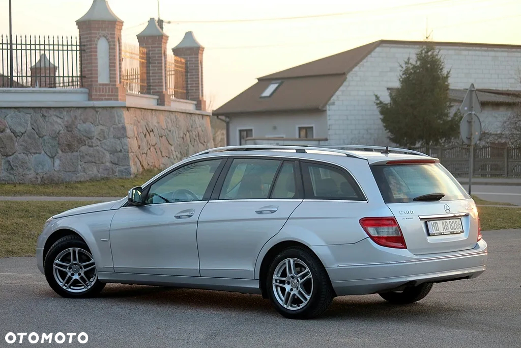 Mercedes-Benz Klasa C 180 T Kompressor Automatik Avantgarde - 23