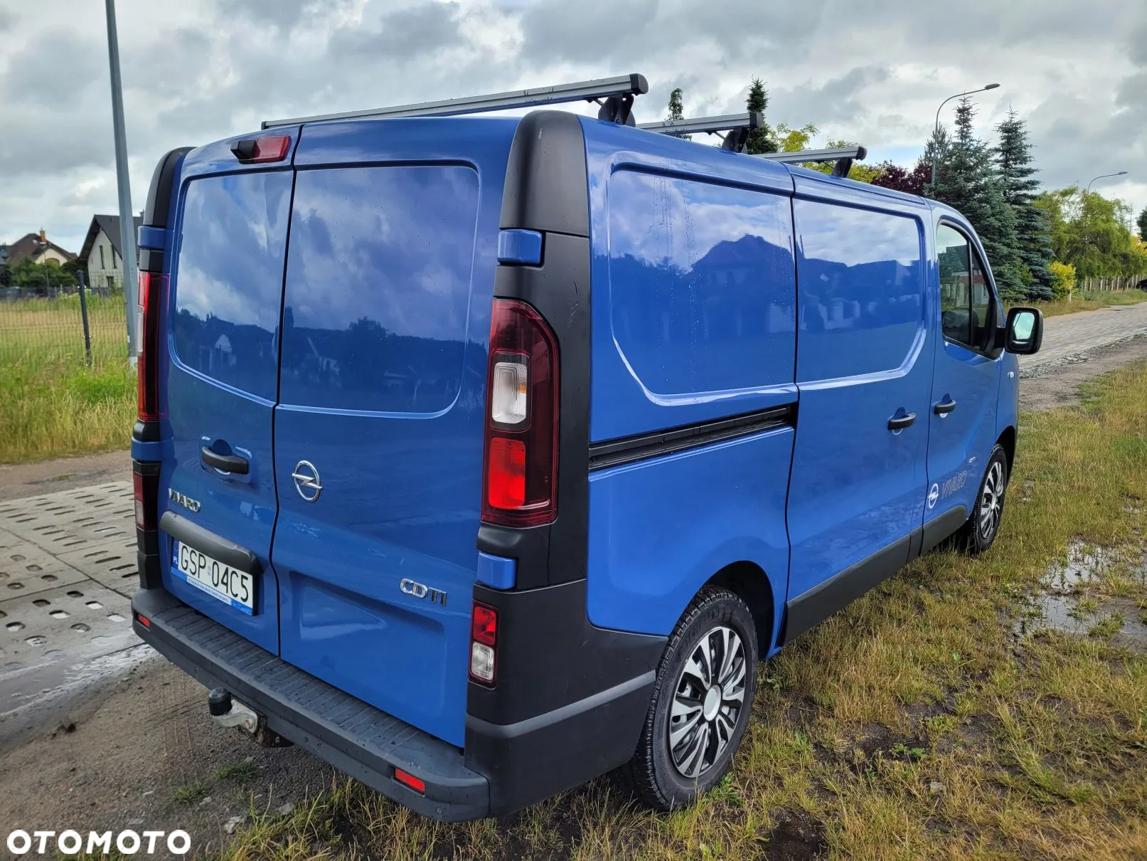 Opel Vivaro 3-osobowy Webasto Nawigacja super stan - 13