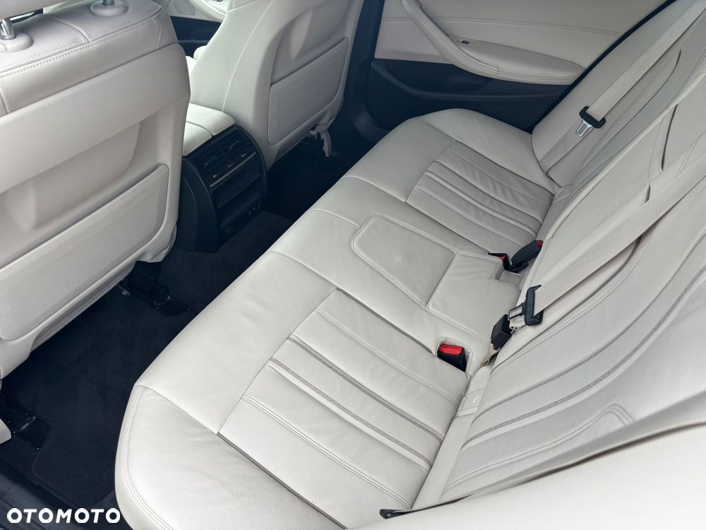BMW Seria 5 520d Luxury Line - 19