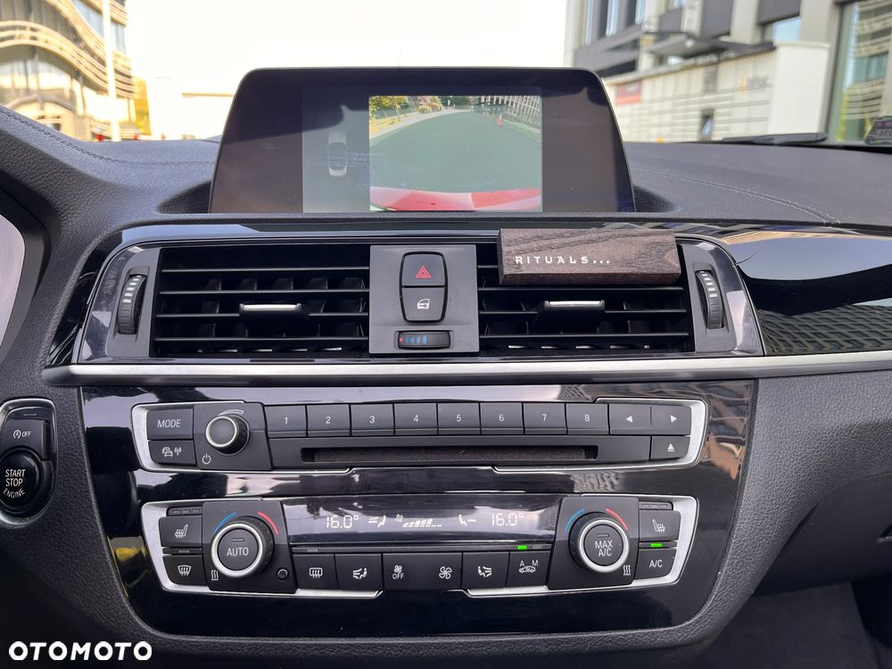 BMW Seria 2 220i GPF Sport - 28