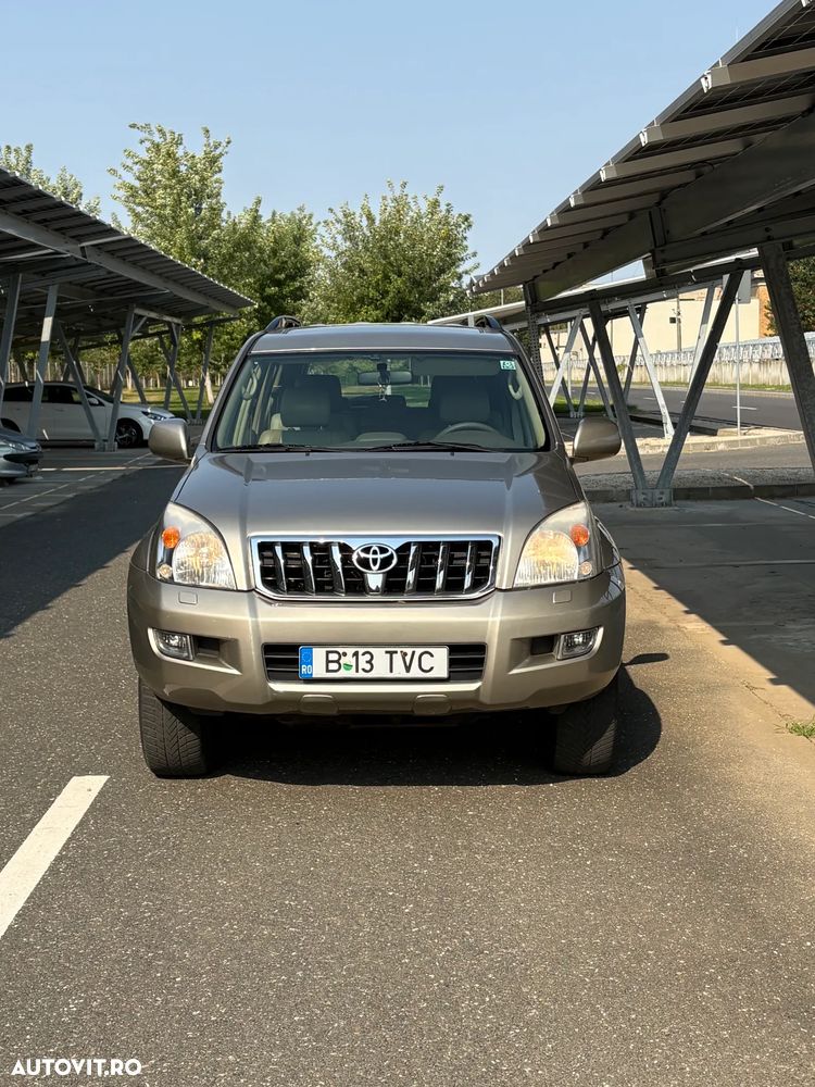 Toyota Land Cruiser - 1