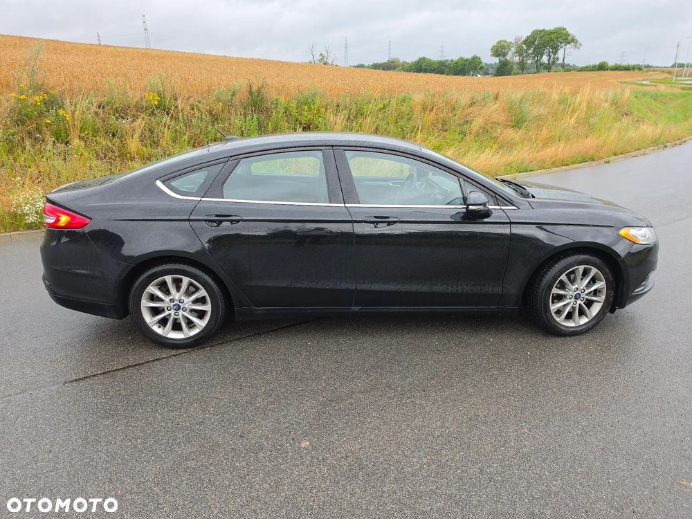 Ford Fusion - 4