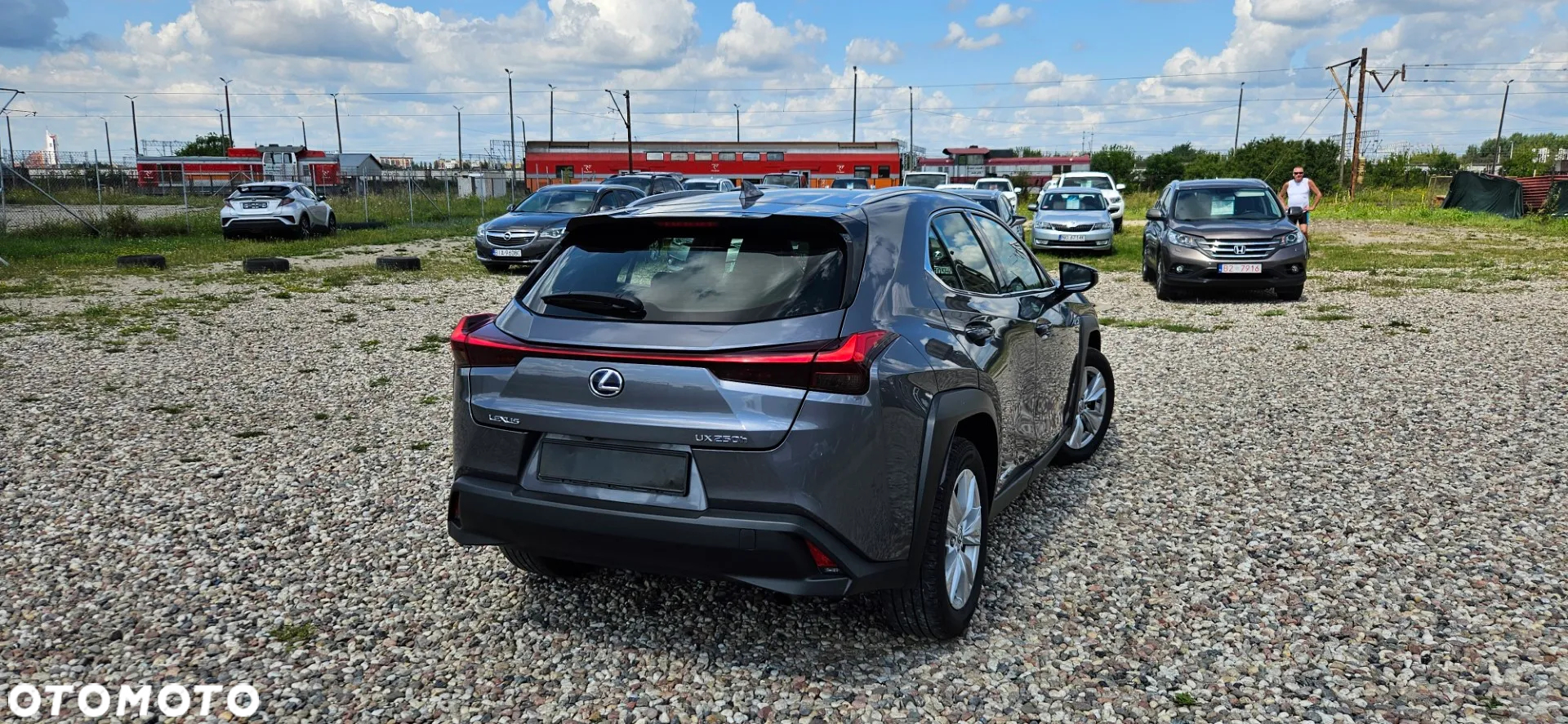 Lexus UX 250h - 6