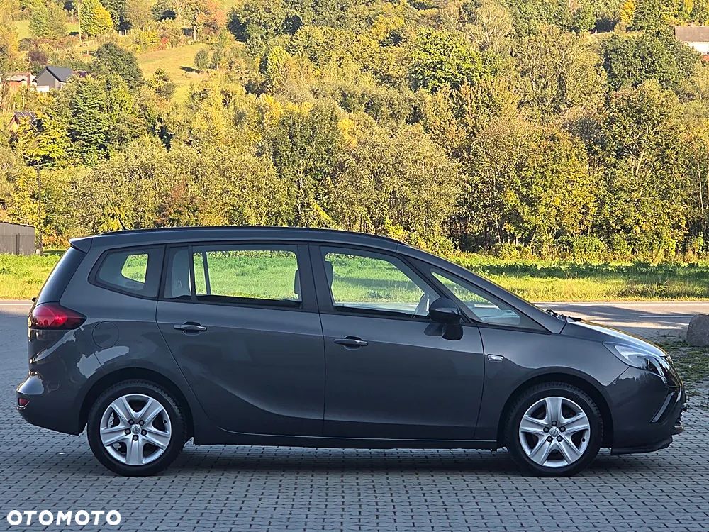 Opel Zafira - 9