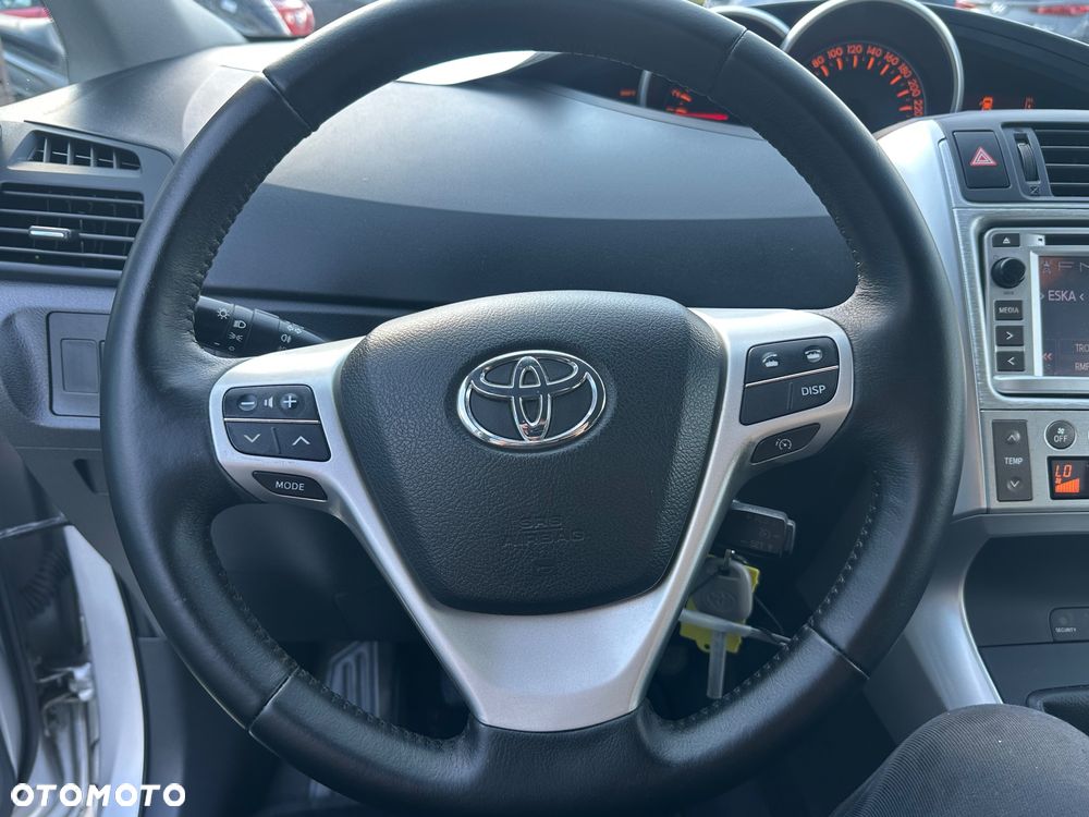 Toyota Verso 1.8 Executive - 10
