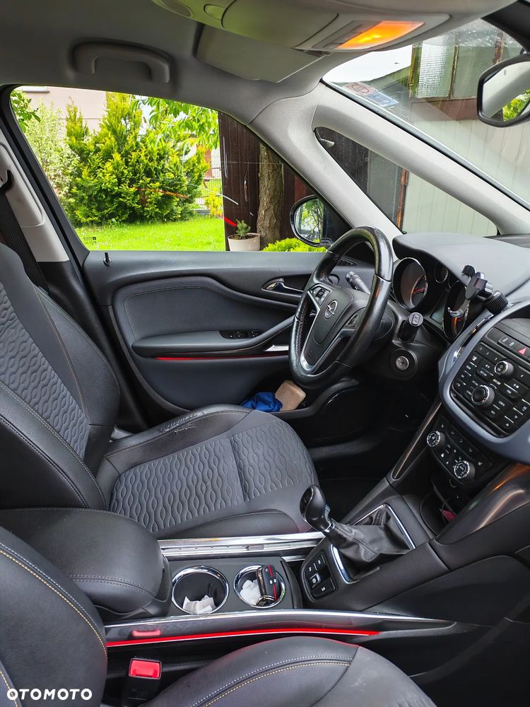 Opel Zafira 2.0 CDTI Cosmo EcoFLEX S&S - 12
