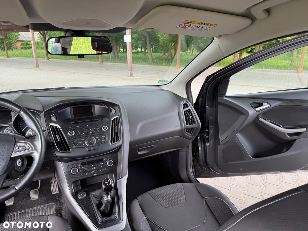 Ford Focus 1.0 EcoBoost Titanium - 16