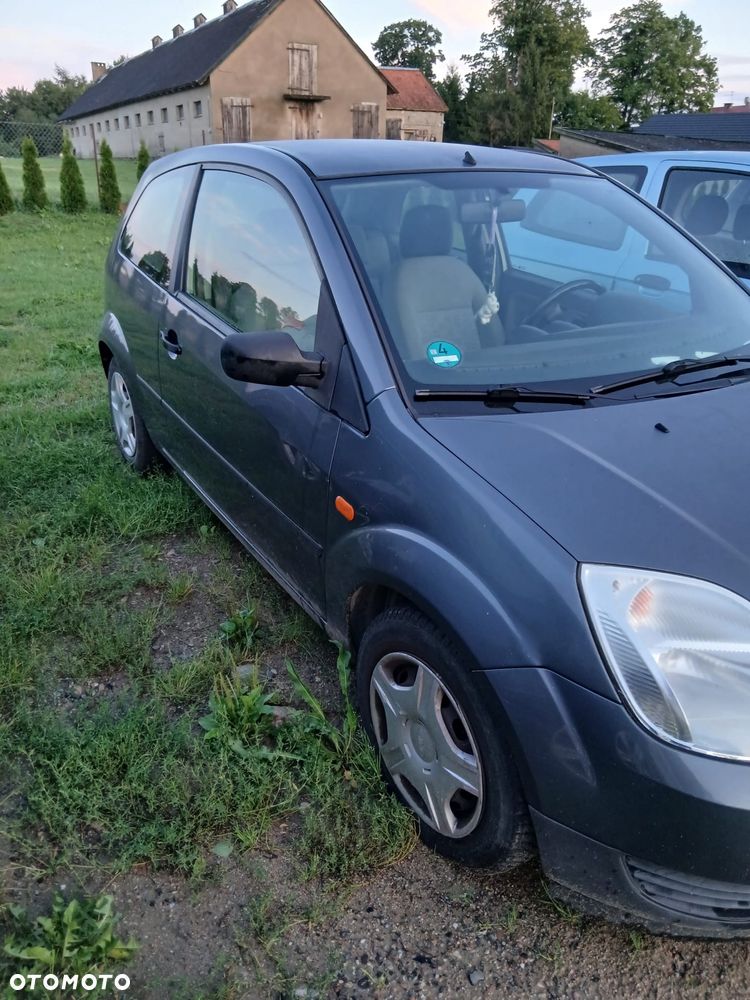 Ford Fiesta - 2