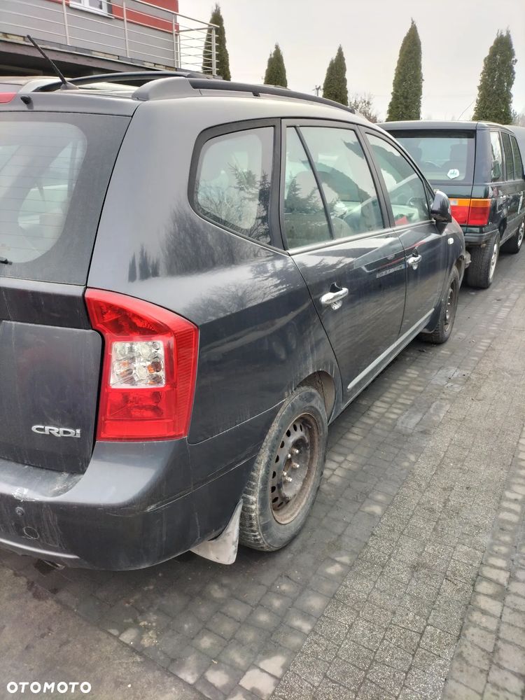 KOMPLET FOTELI  SKÓRZANYCH PRZÓD TYŁ 3 RZĄD KIA CARENS III 06-12r KOD LAK. 1U - 8