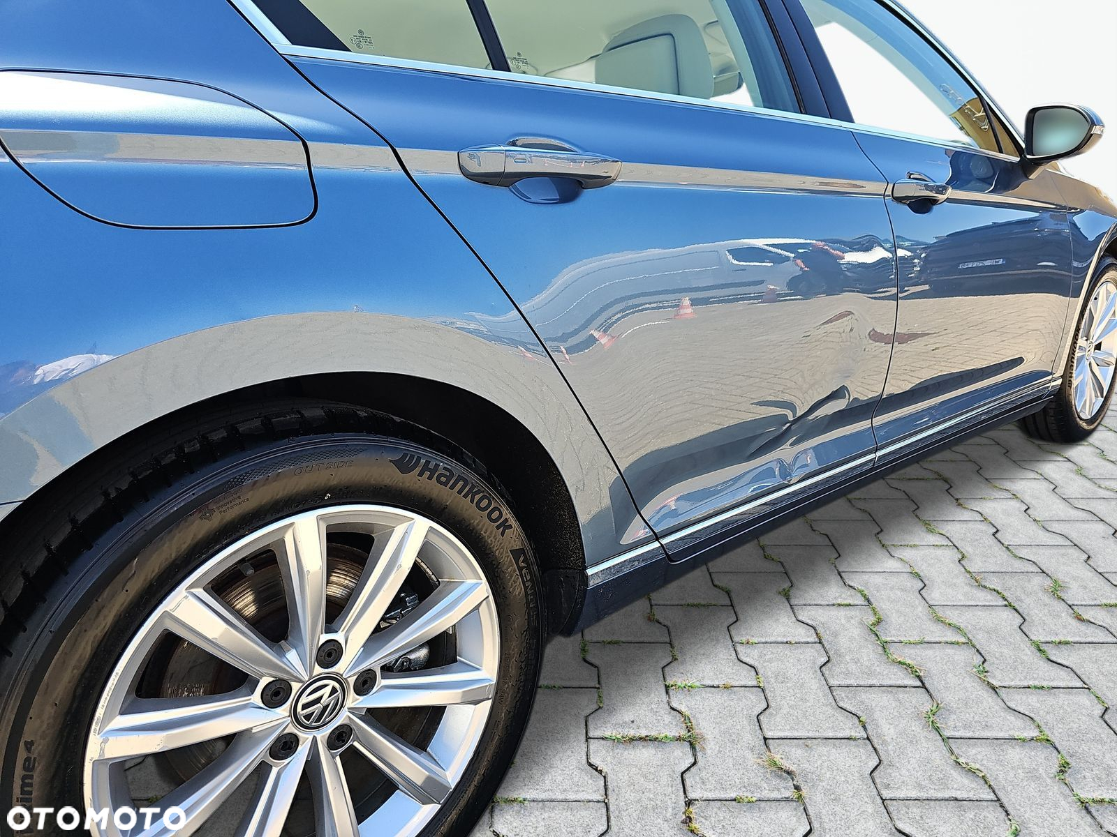 Volkswagen Passat - 11