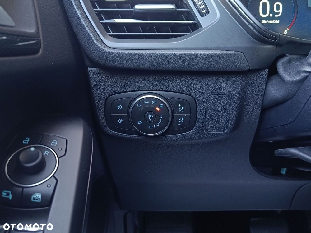 Ford Focus 1.0 EcoBoost mHEV ST-Line Design - 35