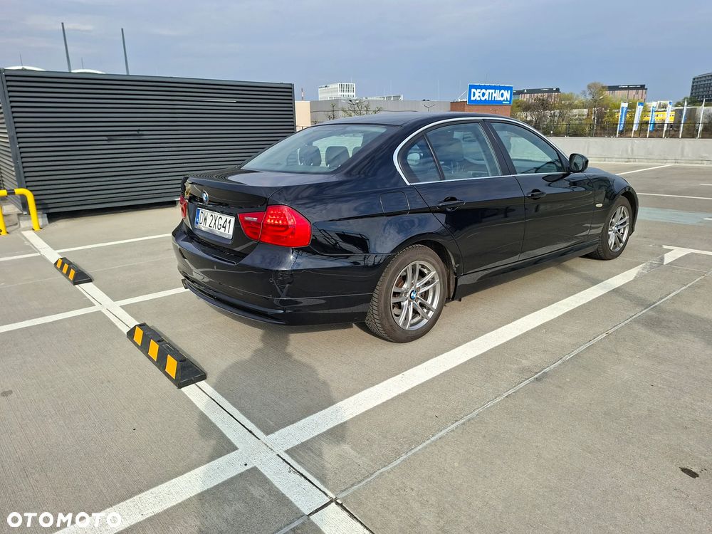 BMW Seria 3 318i - 7