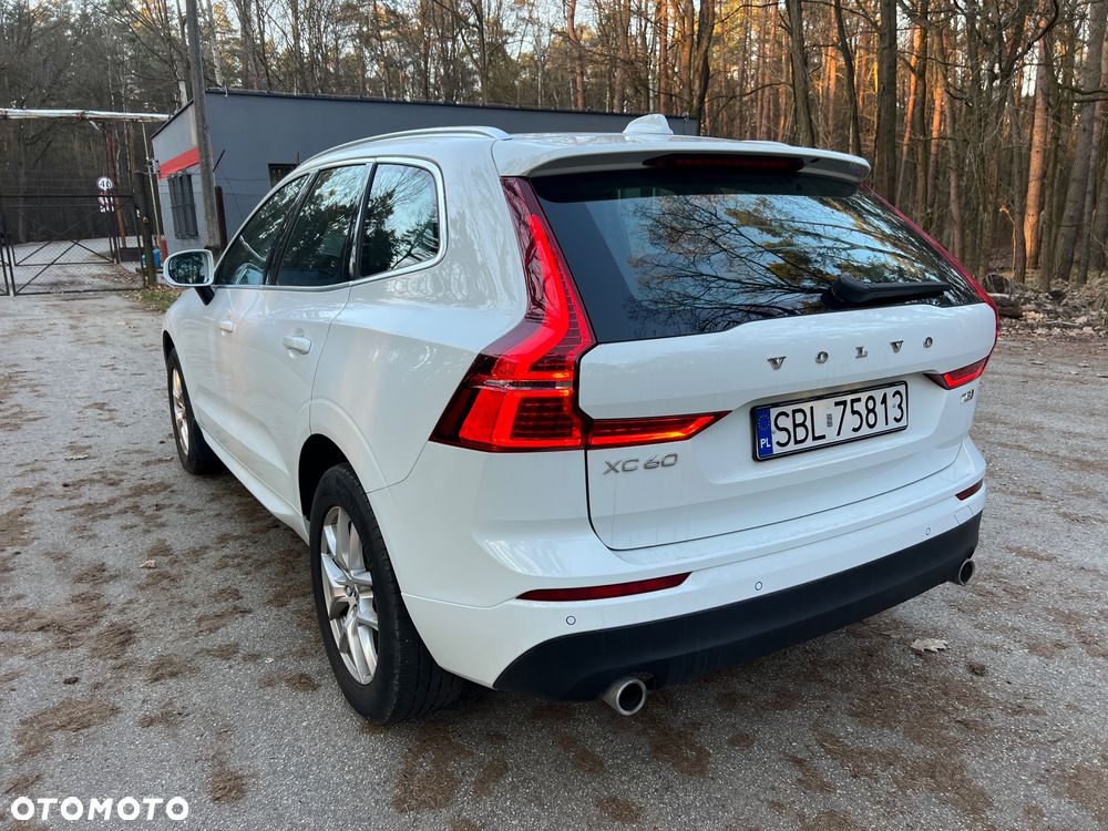 Volvo XC 60 B5 B AWD Geartronic Momentum Pro - 3
