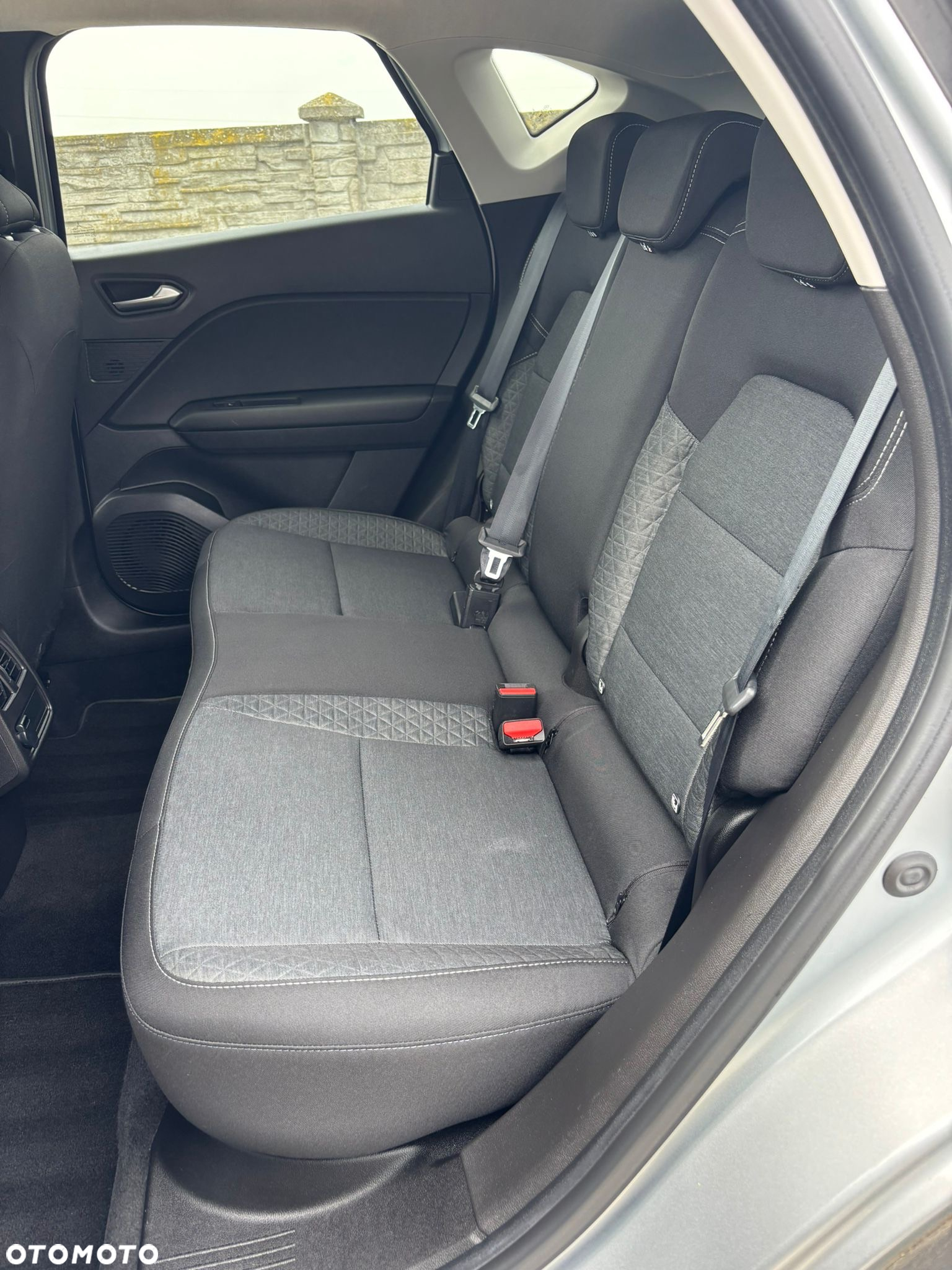 Renault Captur 1.6 E-TECH Full Hybrid 145 Techno - 6