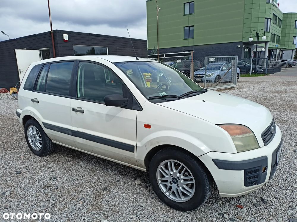 Ford Fusion - 5