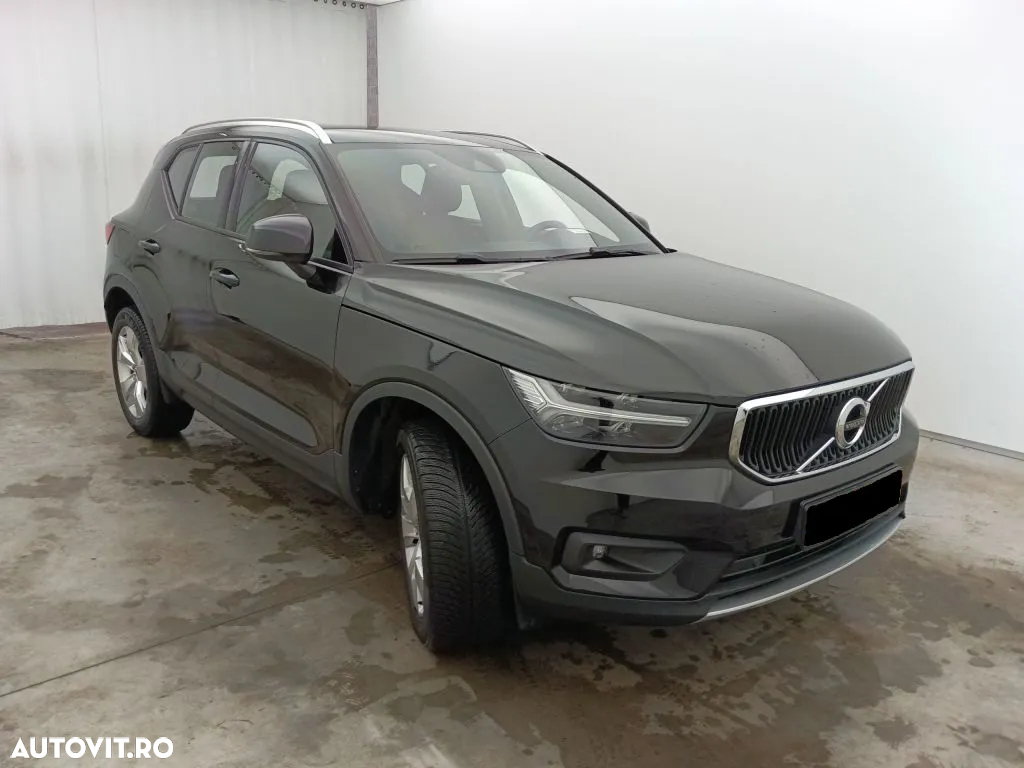 Volvo XC 40 T2 AT8 Momentum - 5