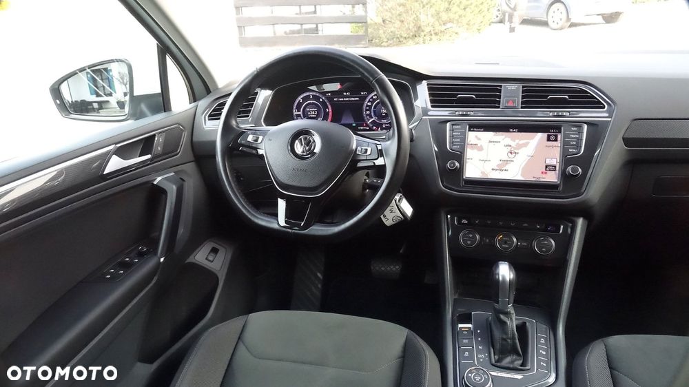 Volkswagen Tiguan - 30
