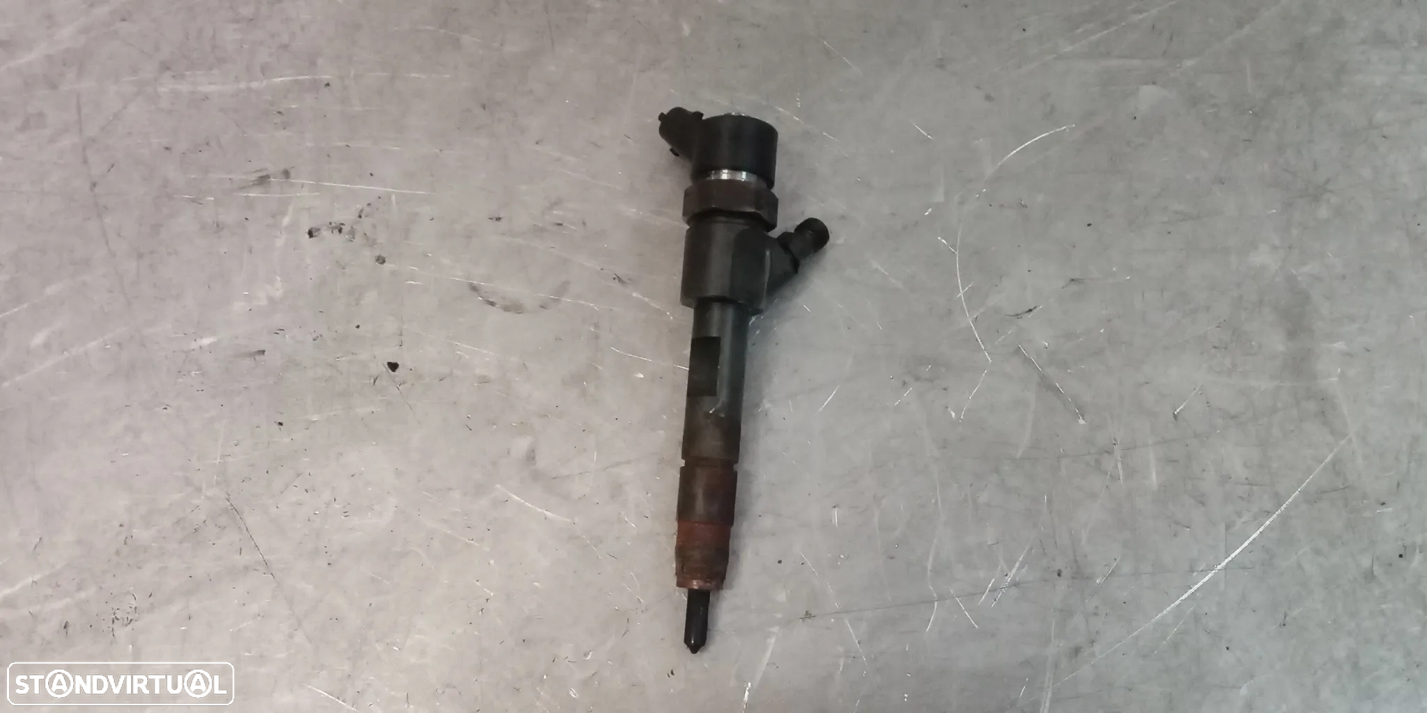 INJECTOR RENAULT LAGUNA / TRAFIC 1.9DCI 8200100272 0445110110B - 2