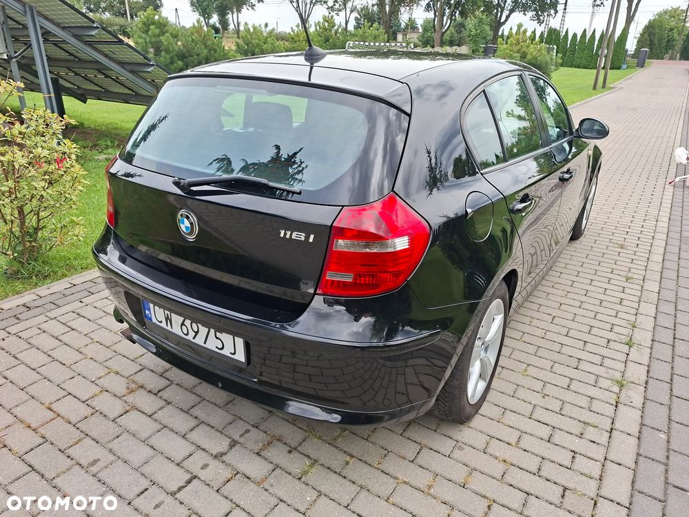 BMW Seria 1 116i - 11