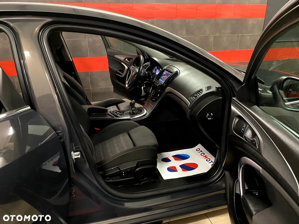 Opel Insignia 1.4 T Cosmo S&S - 17