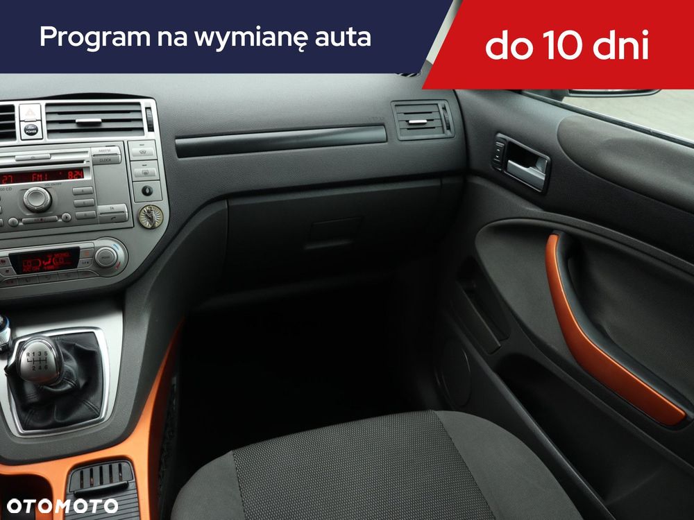 Ford Kuga - 10