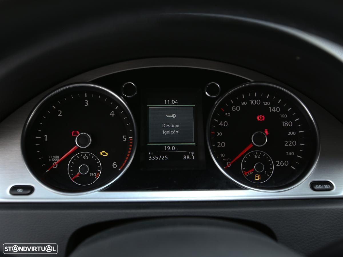VW Passat Variant - 17