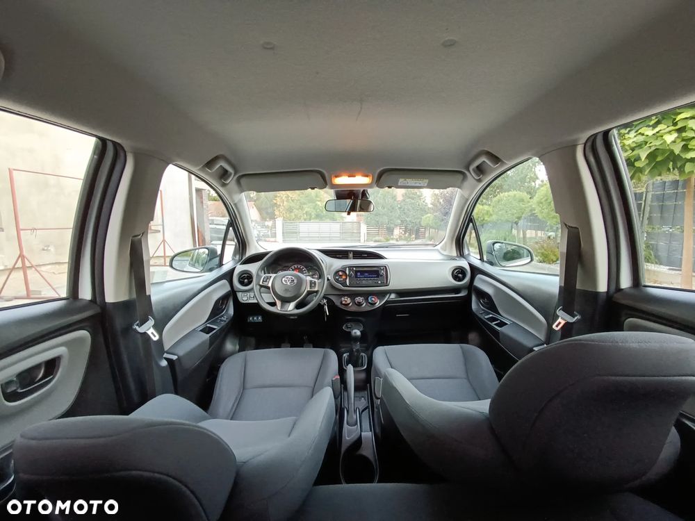 Toyota Yaris 1.0 Life EU6 - 22