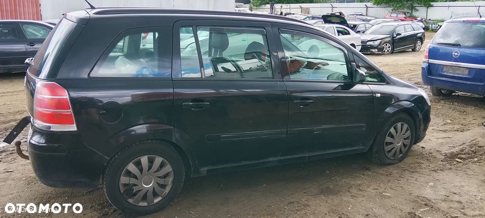 OPEL ZAFIRA B 1.9 CDTI 1.8 BENZYNA - 8