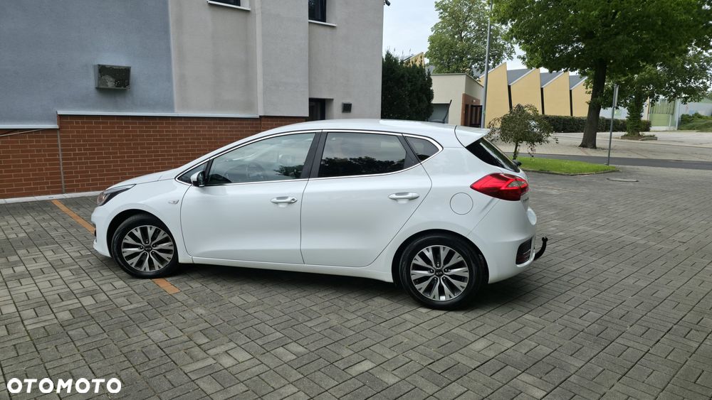 Kia Ceed 1.6 CRDi GT Line - 12