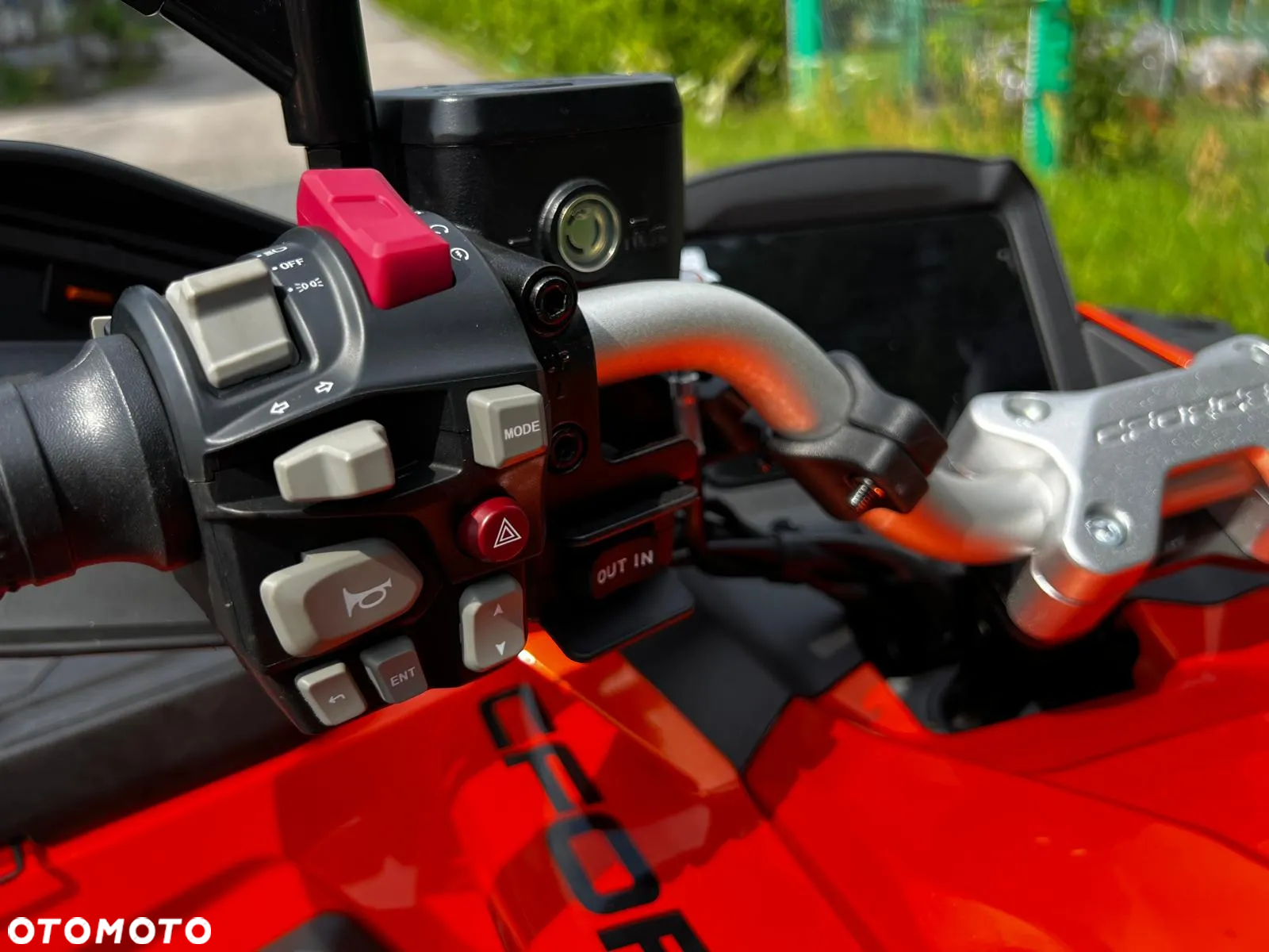 CFMoto CForce - 8