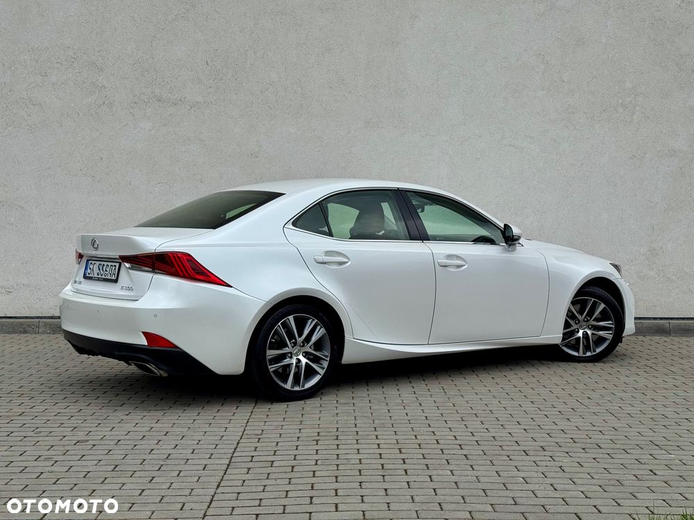 Lexus IS 200t / 300 Elegance - 11