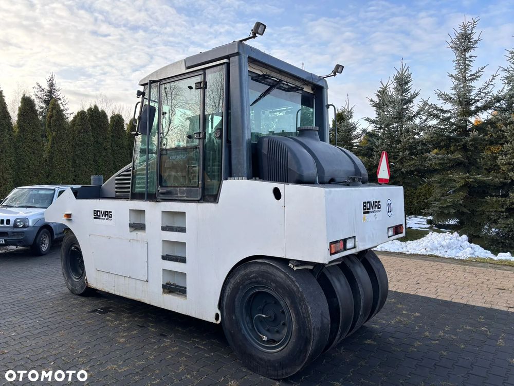 Bomag BW24R guma guma 2005r 4+4 koła pompowanie 2kierownice - 3