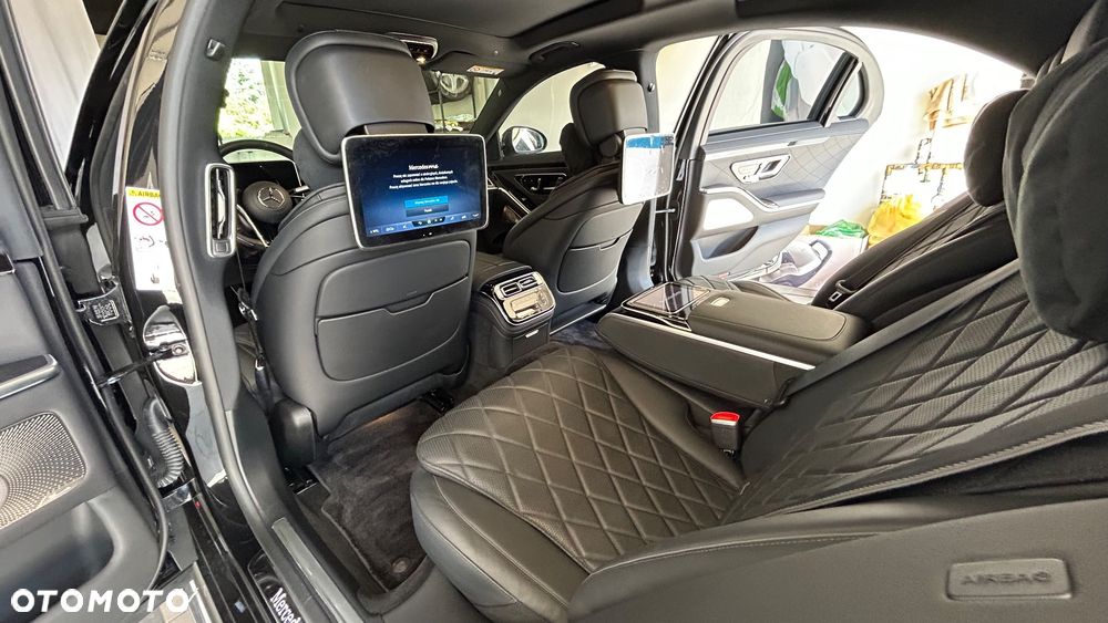 Mercedes-Benz Klasa S 500 4Matic L 9G-TRONIC - 32