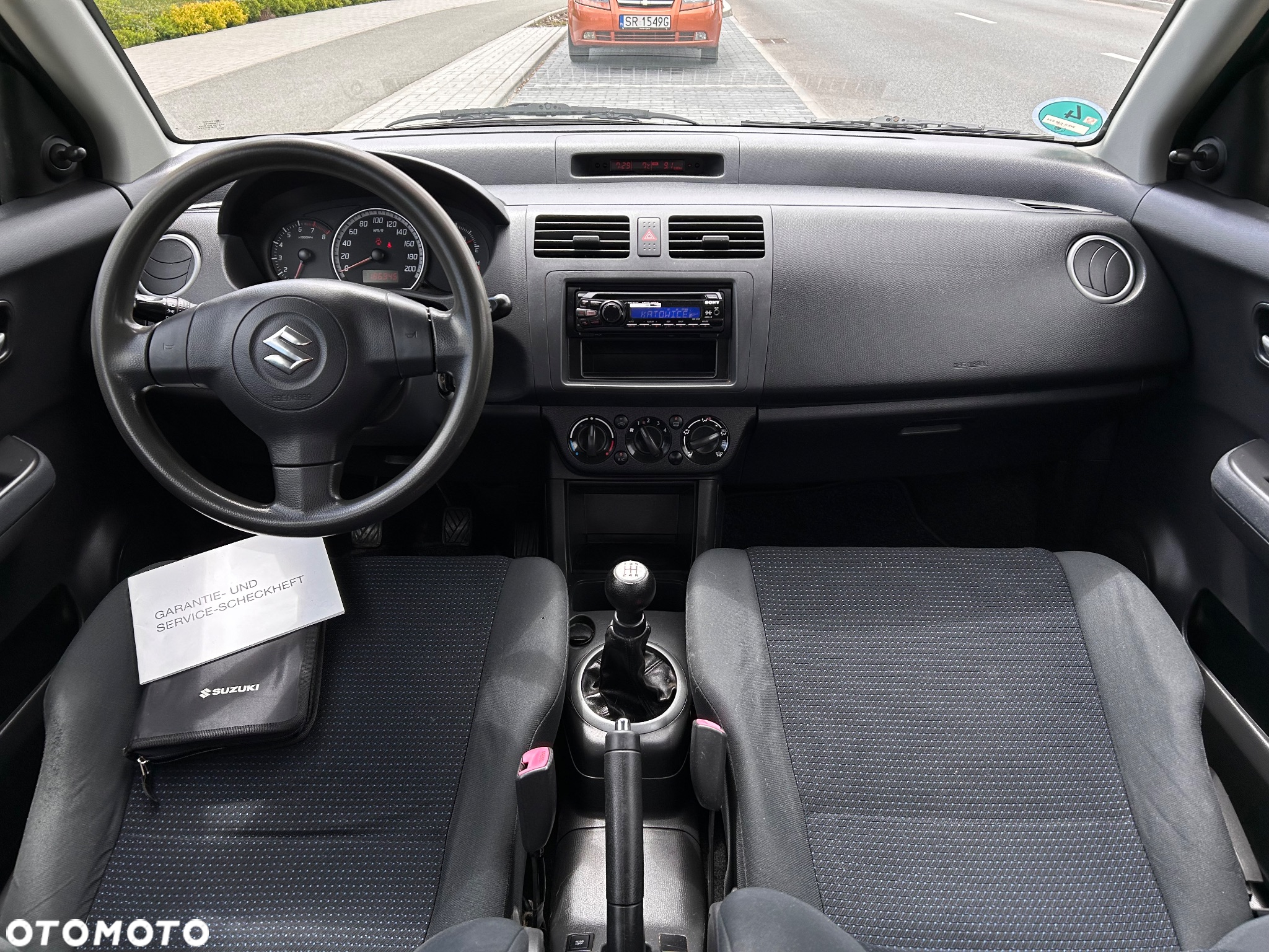 Suzuki Swift 1.3 Classic - 9