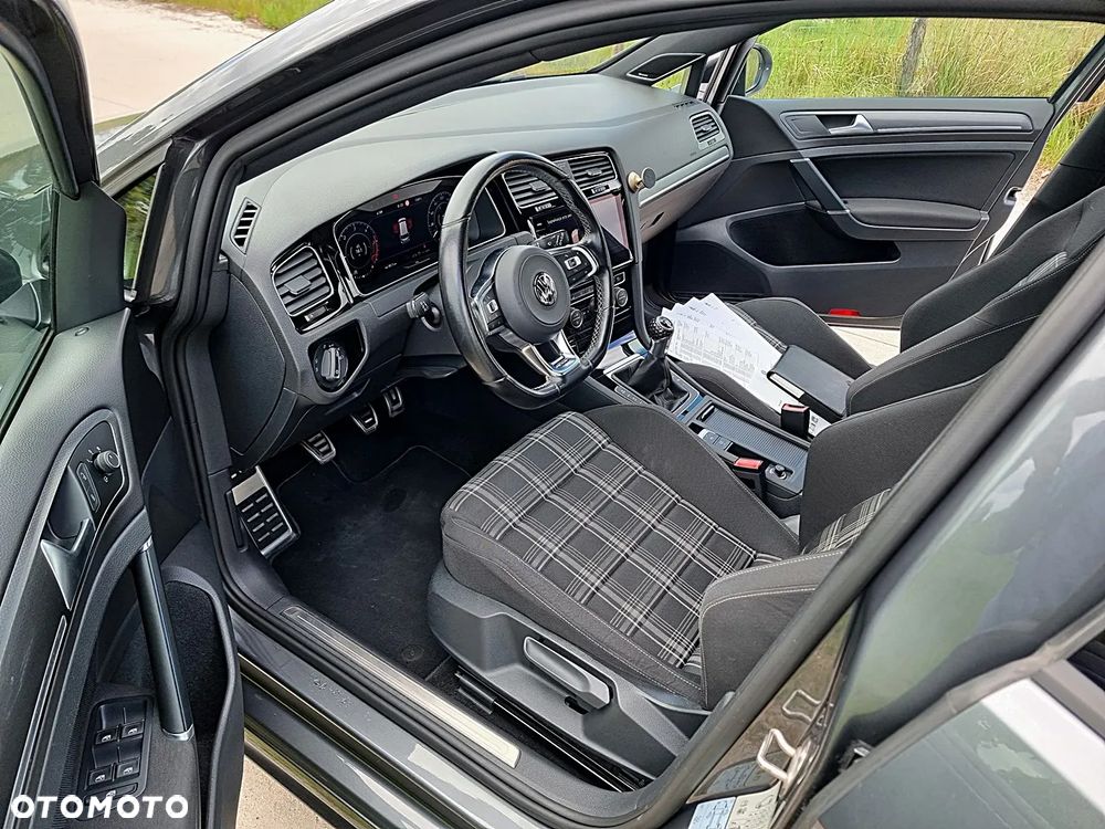 Volkswagen Golf GTD (BlueMotion Technology) - 24