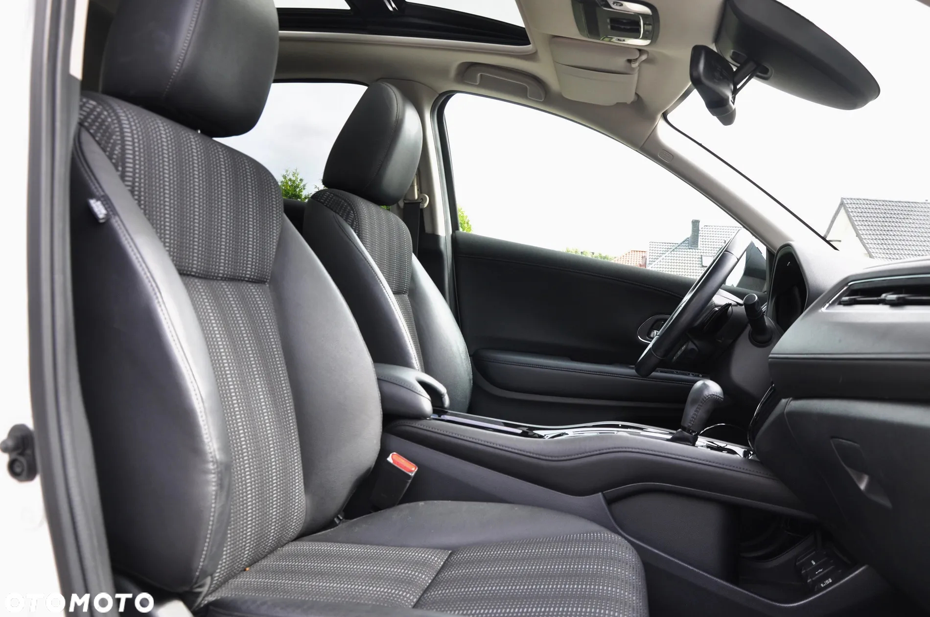 Honda HR-V 1.5 Executive (ADAS) CVT - 19