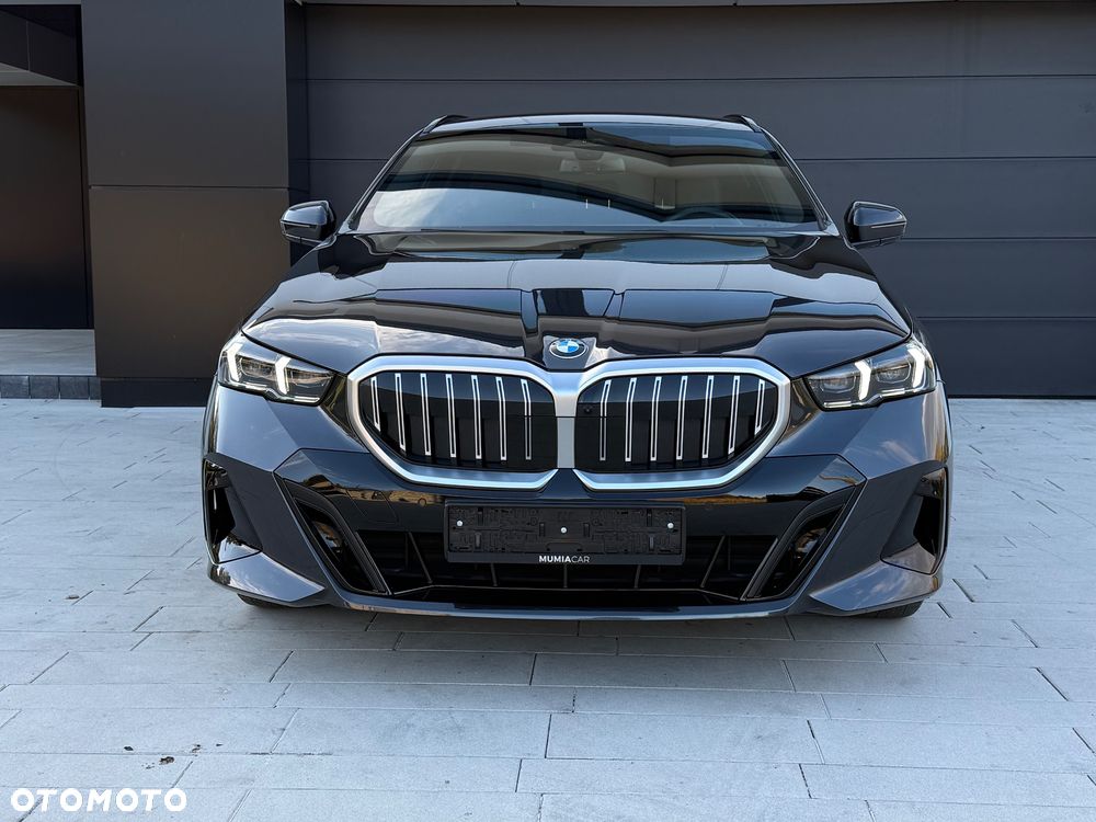 BMW Seria 5 520d - 32