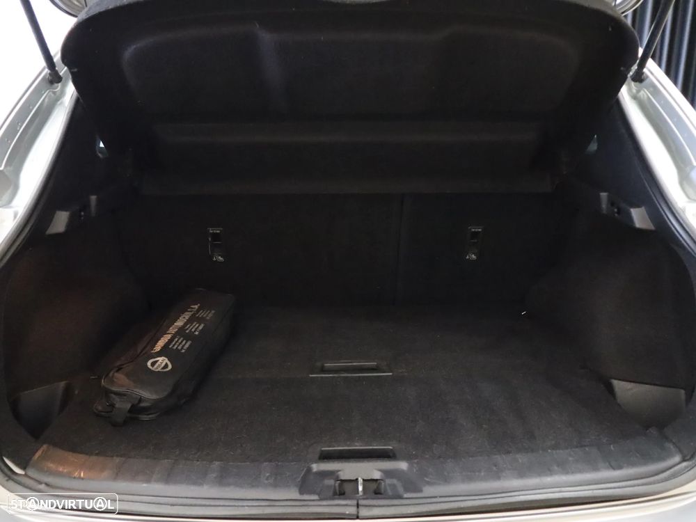 Nissan Qashqai 1.6 dCi Xtronic N-Connecta - 11