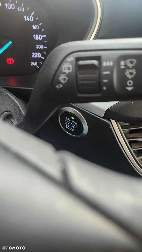 Ford Focus - 26