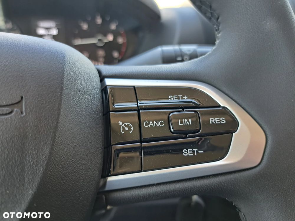 Fiat Ducato Kontener z windą - 36