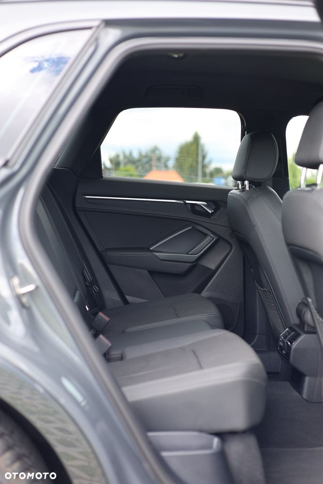 Audi Q3 35 TFSI S line S tronic - 23