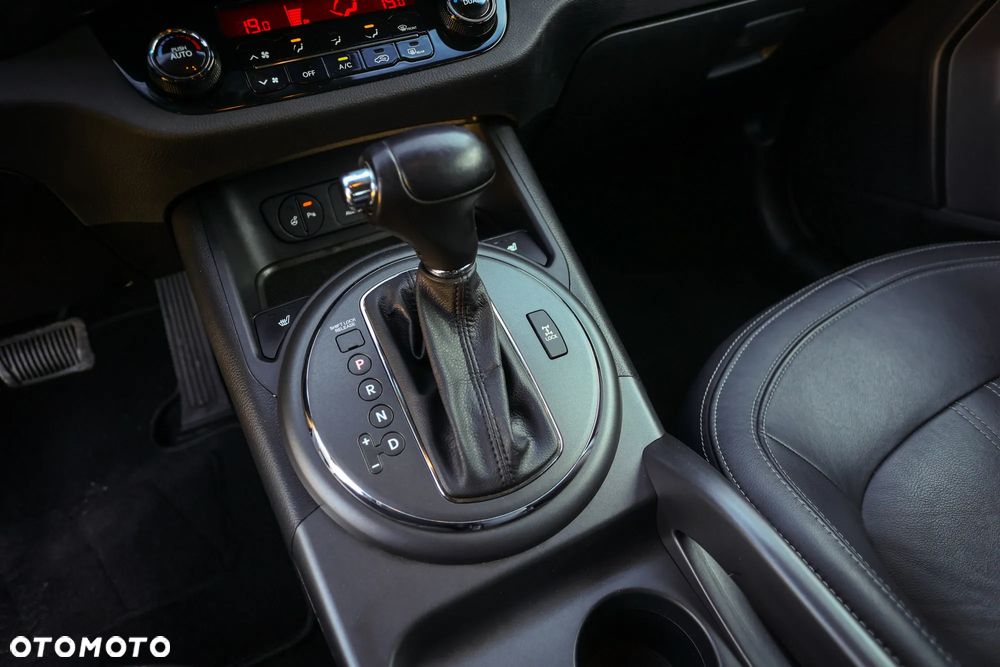 Kia Sportage 2.0 CRDI L AWD - 27