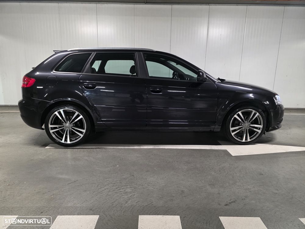 Audi A3 Sportback 2.0 TDi S-line S tronic - 6