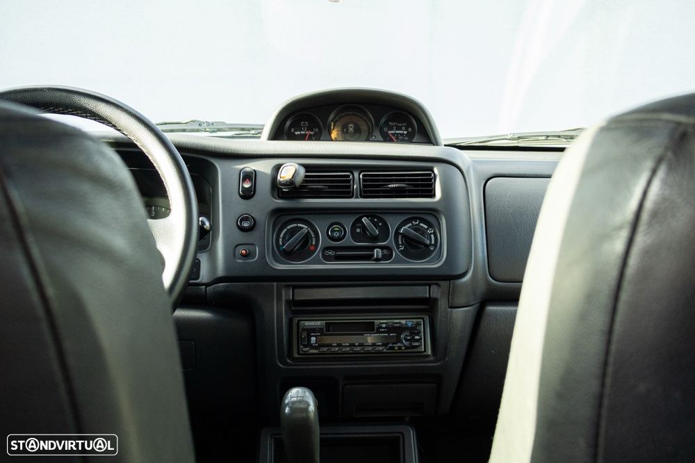 Mitsubishi Pajero Sport 2.5 TD GLS - 8