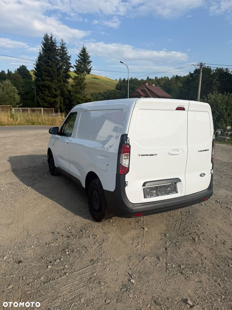 Ford Transit Courier Trend - 4