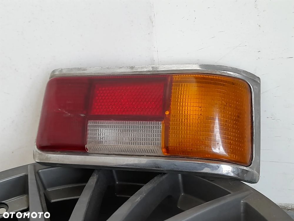 Lampa prawy tył Mercedes W114 W115 Mercedes-Benz K33360 - 2
